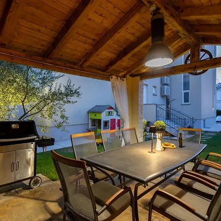 Fe Apartamento Malinska